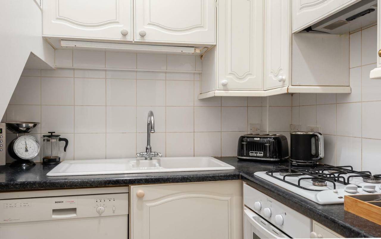 The South Kensington Mews - Lovely 5Bdr Home Лондон Экстерьер фото